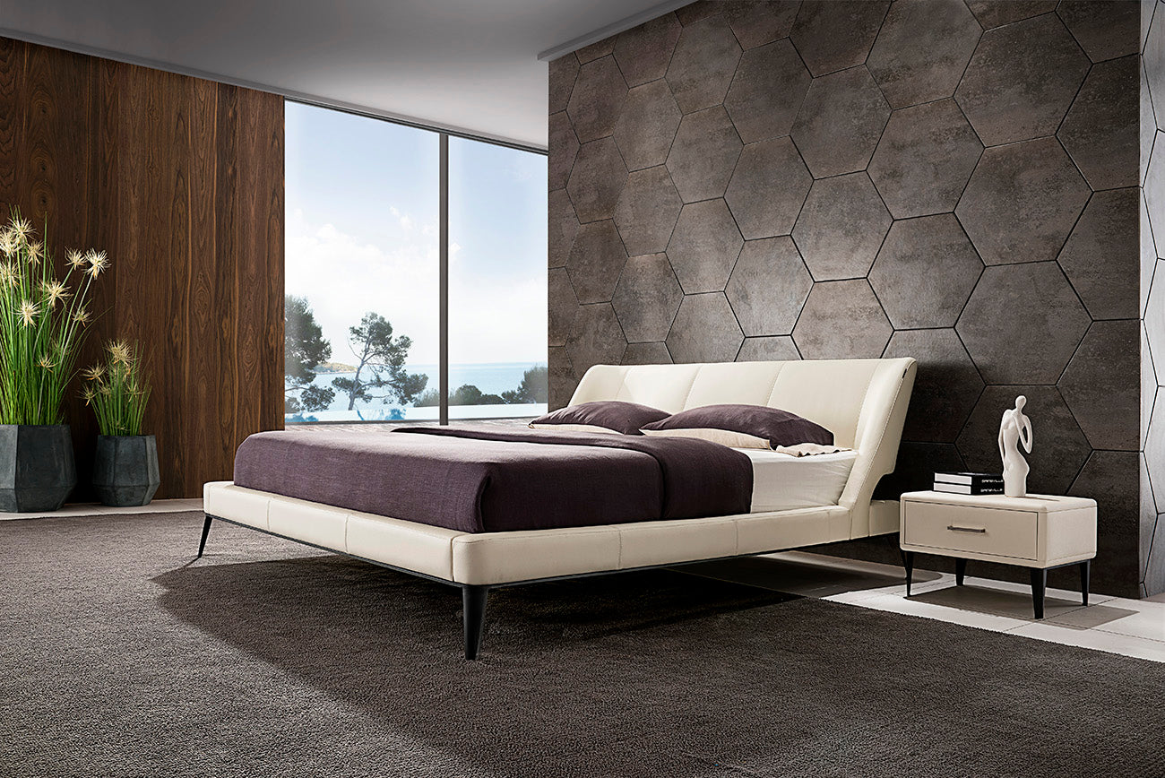 GC1712 Luxury Villa Up-holstered Bed