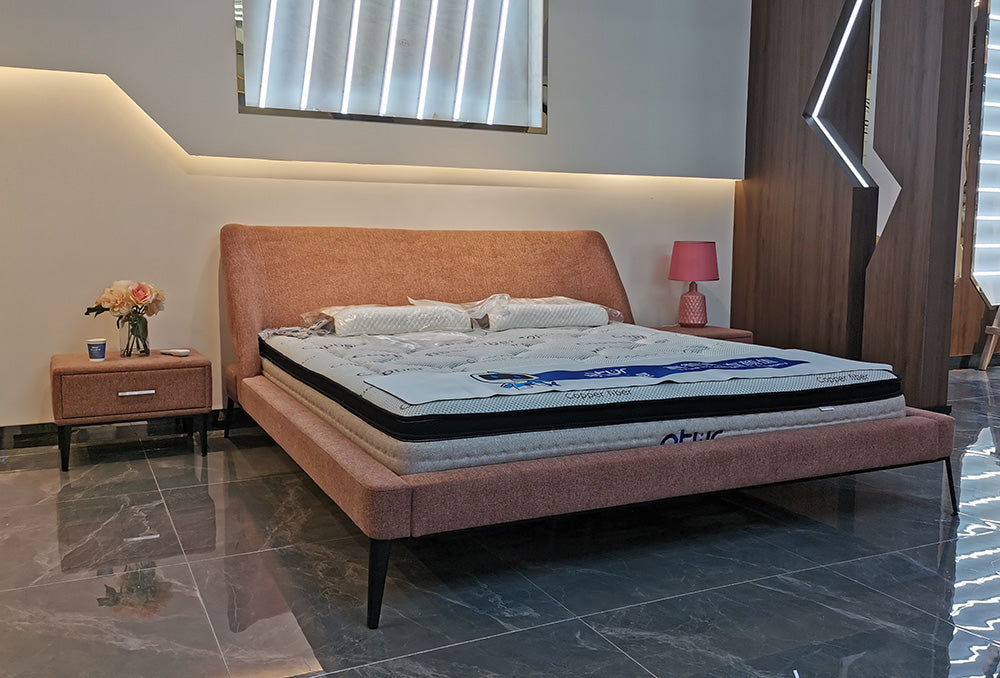 GC1712 Luxury Villa Up-holstered Bed