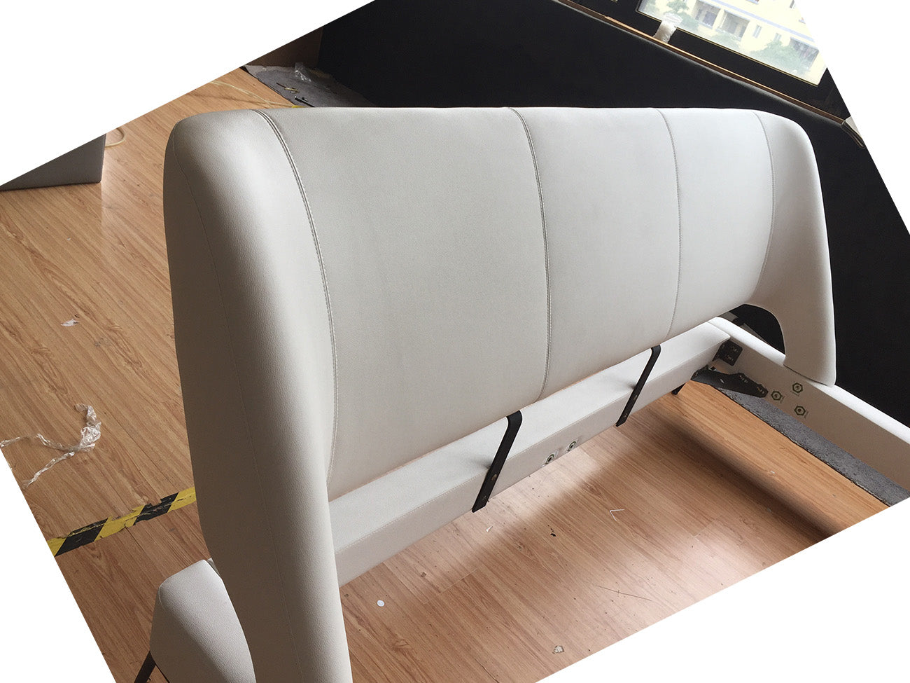 GC1712 Luxury Villa Up-holstered Bed