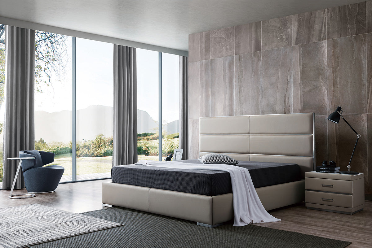 GC1731 Luxury Bedroom Up-holstered Bed