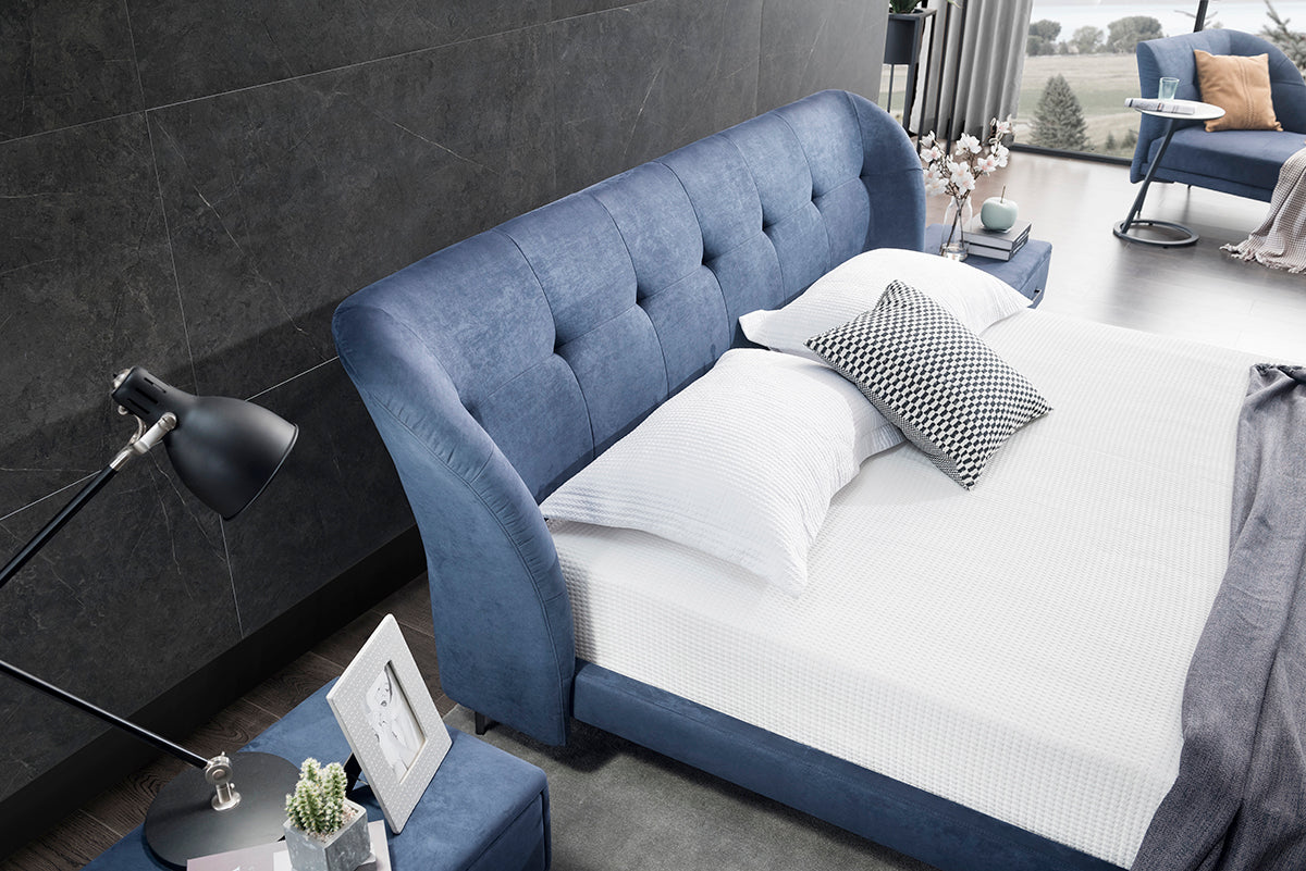 GC1818 Italian Soft Up-holstered King Bed