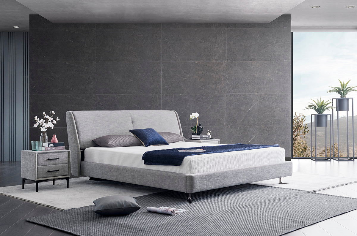 GC1820 Elegant Comfortable Upholstered Bed