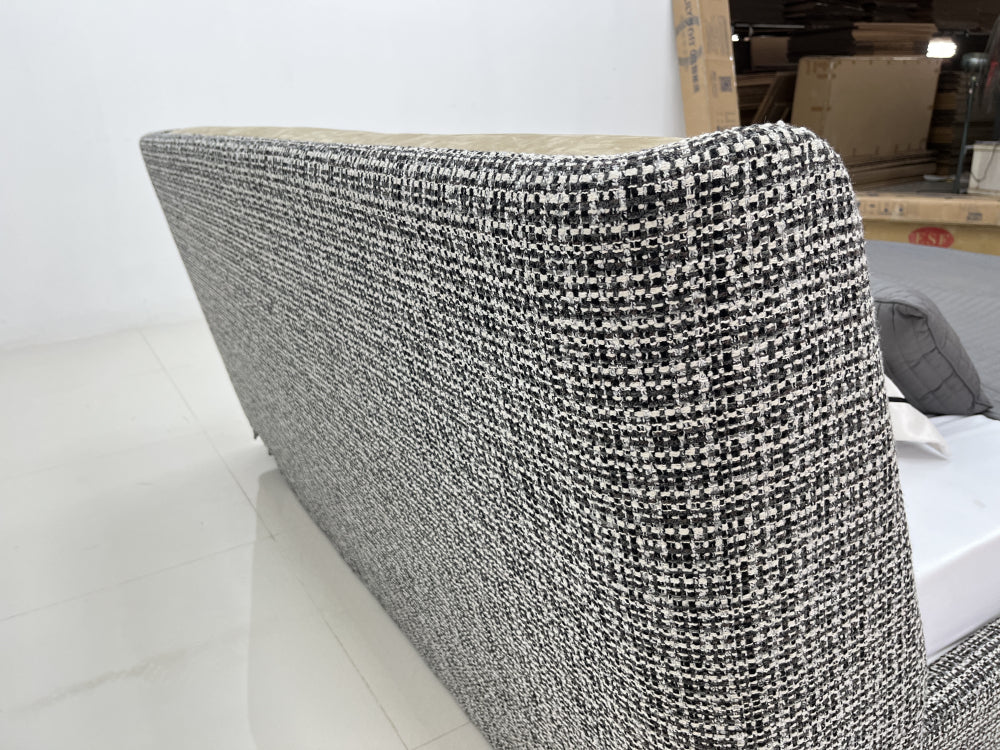 GC1820 Elegant Comfortable Upholstered Bed