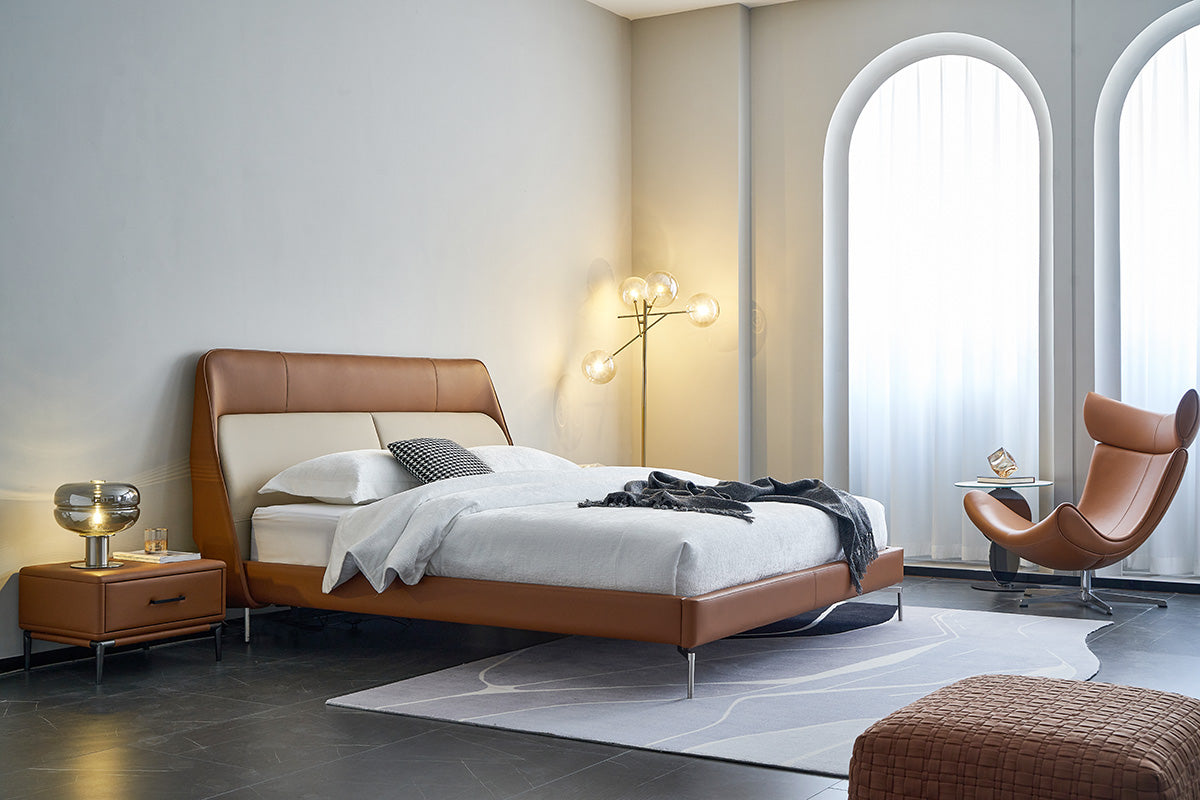 GC1833 Nice Leather Upholstered Bed