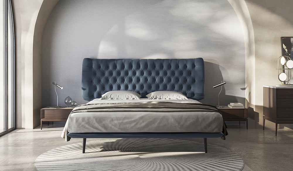GC2012 Luxury Tufted Upholstered Bed