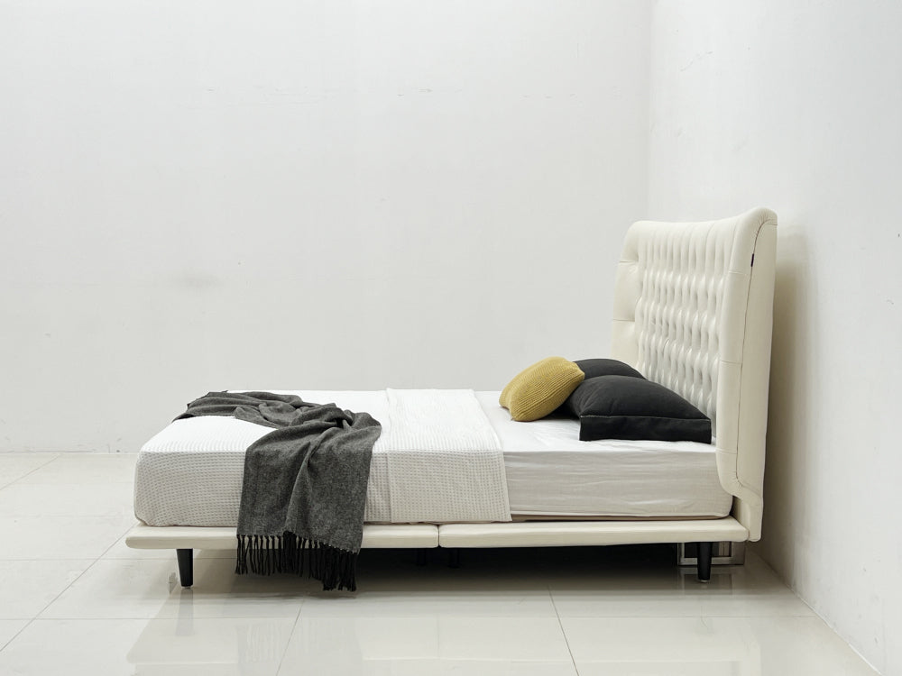 GC2012 Luxury Tufted Upholstered Bed