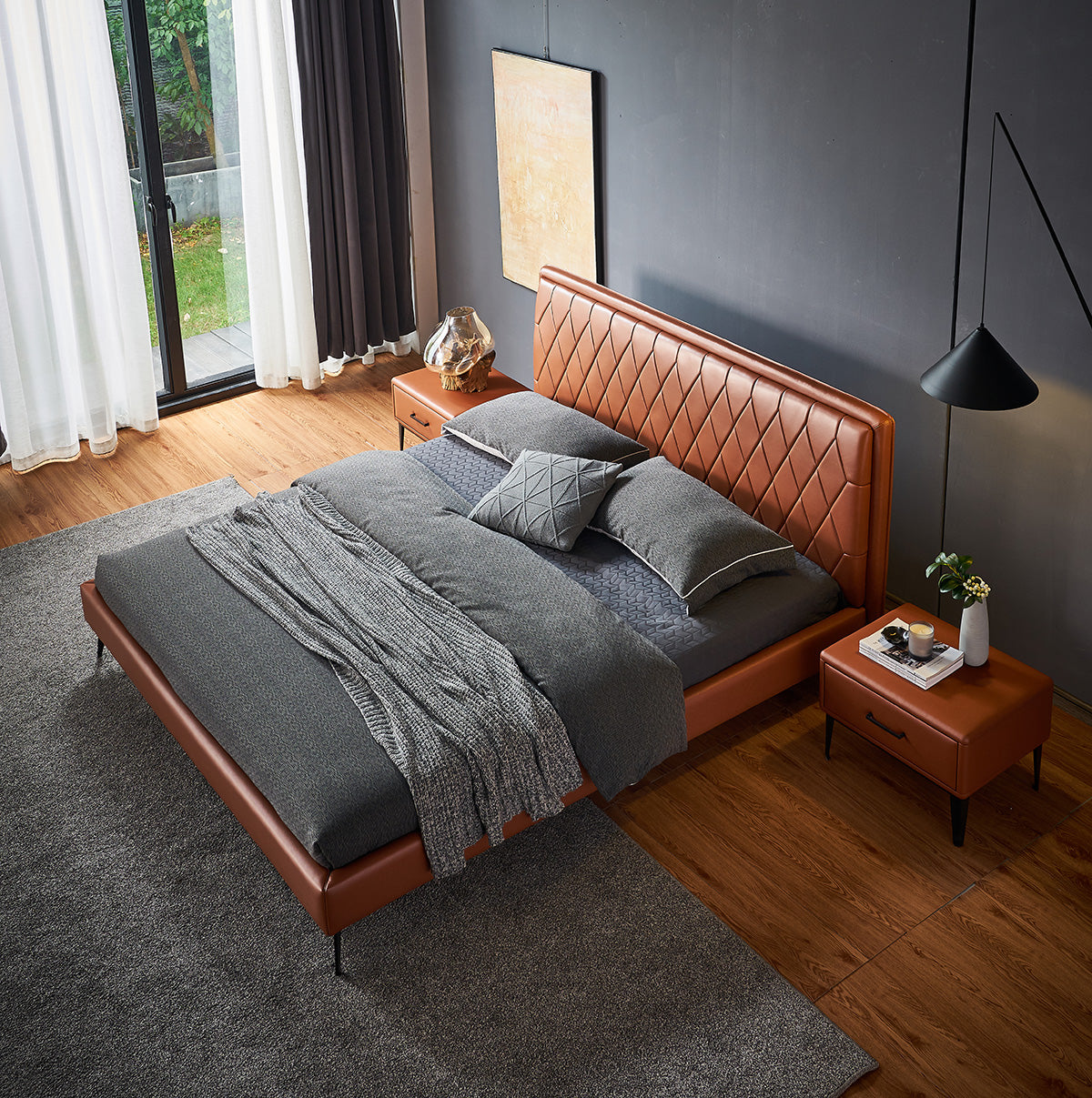 GC2103 Luxury Leather Upholstered Bed