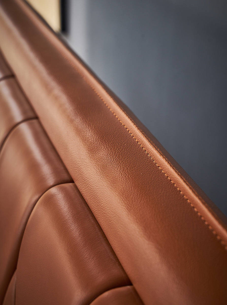 GC2103 Luxury Leather Upholstered Bed