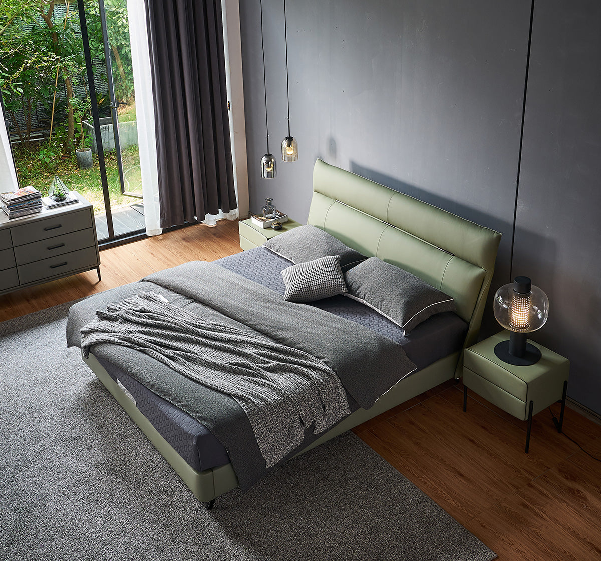 GC2117 Soft Leather Upholstered Bed