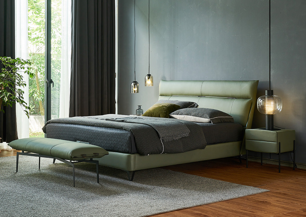 GC2117 Soft Leather Upholstered Bed
