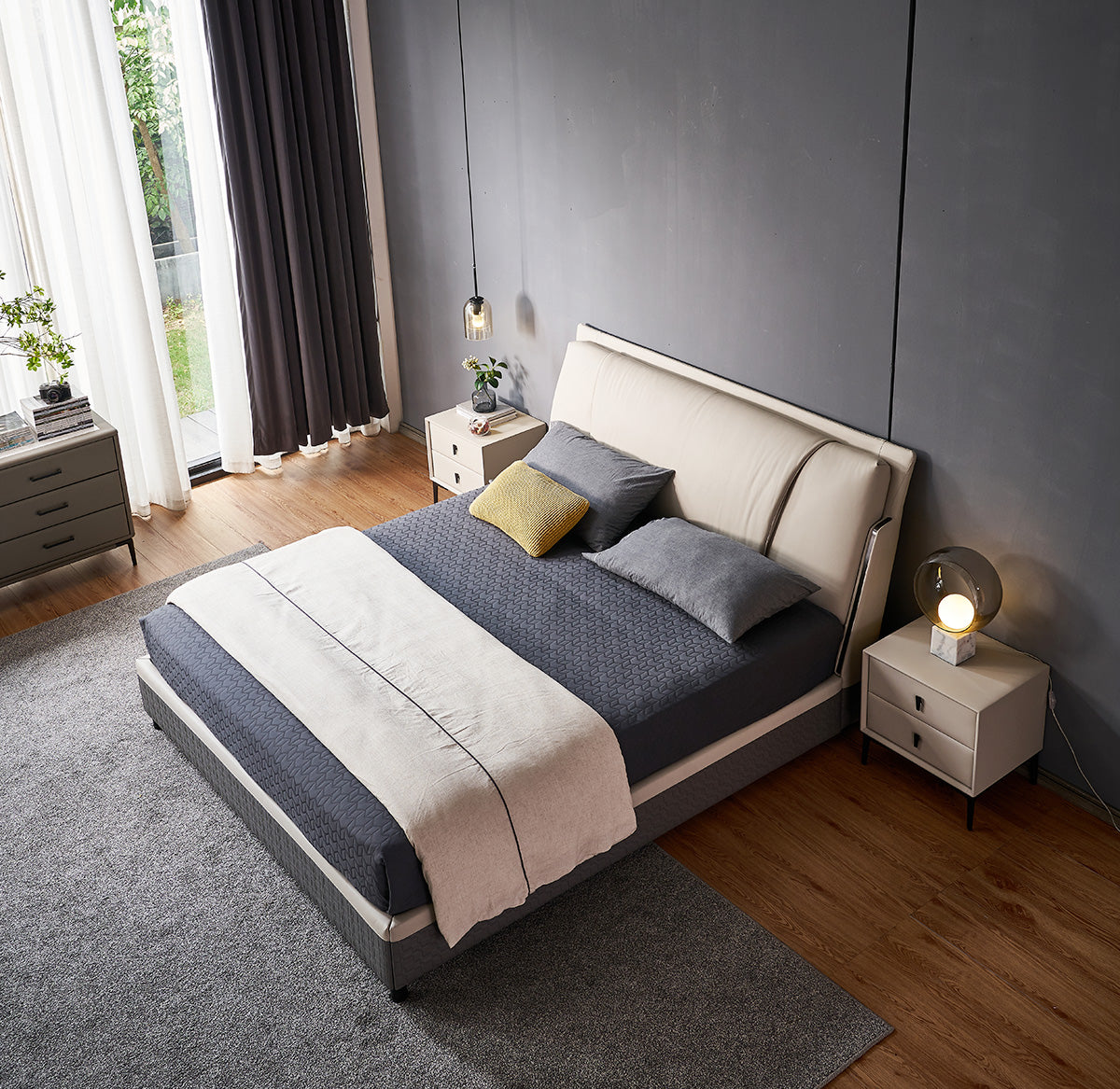 GC2119 Creative Leather Upholstered Bed