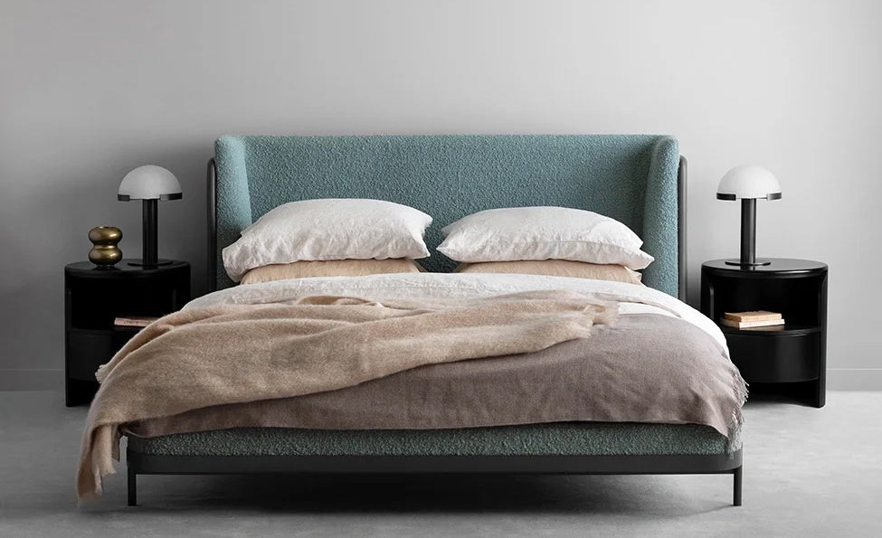 GC2123 Hot Sell Lambswool Upholstered Bed