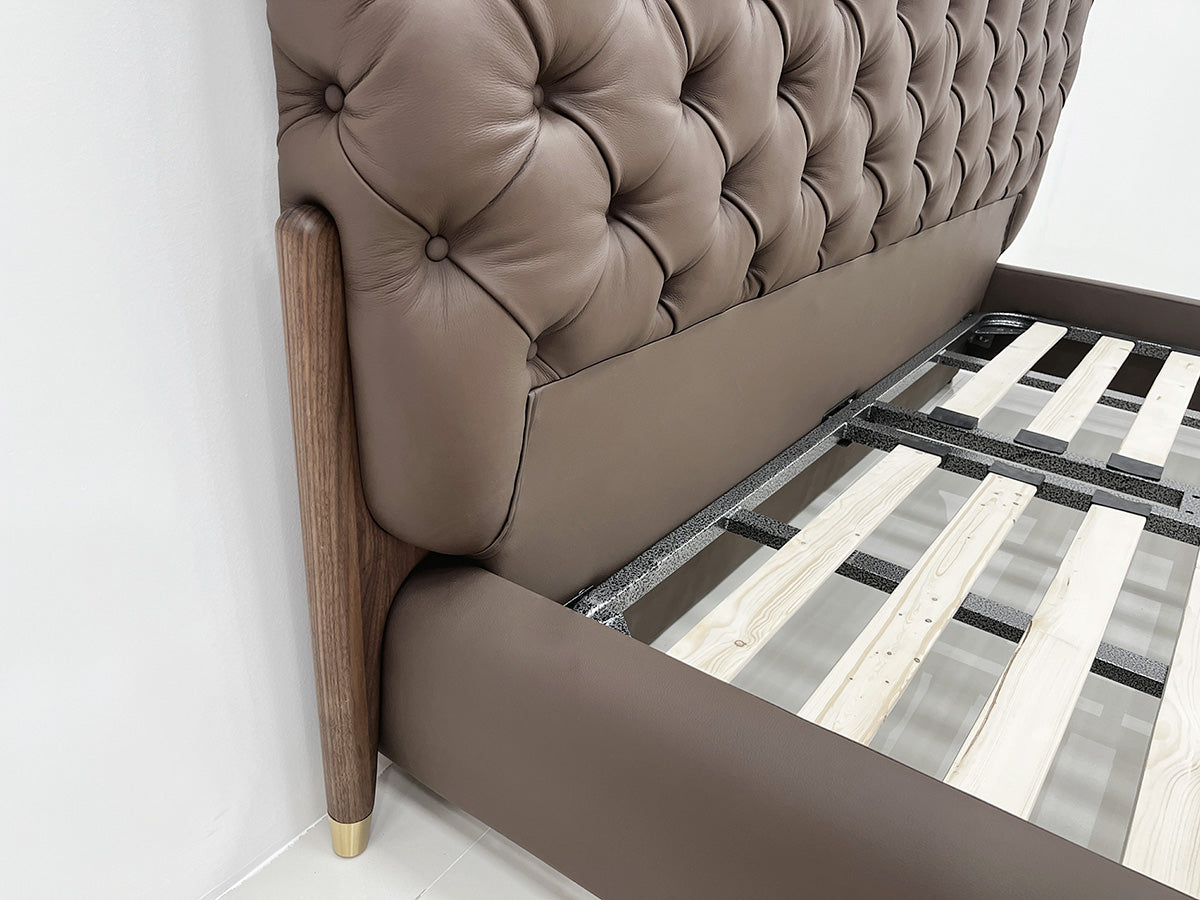 GC2127 Italian Luxury Leather Upholstered Bed