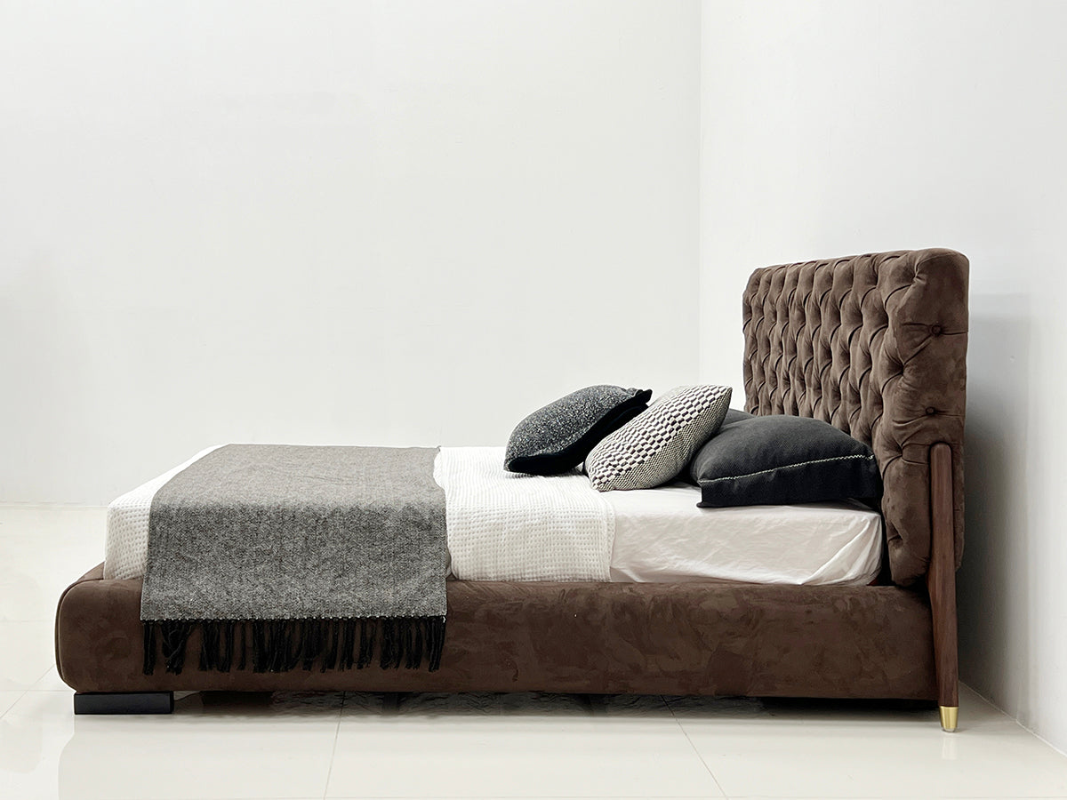 GC2127 Italian Luxury Leather Upholstered Bed