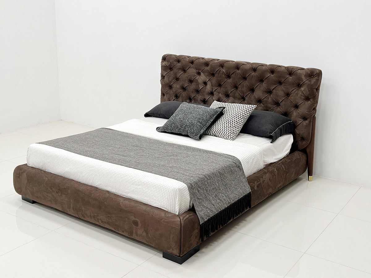 GC2127 Italian Luxury Leather Upholstered Bed