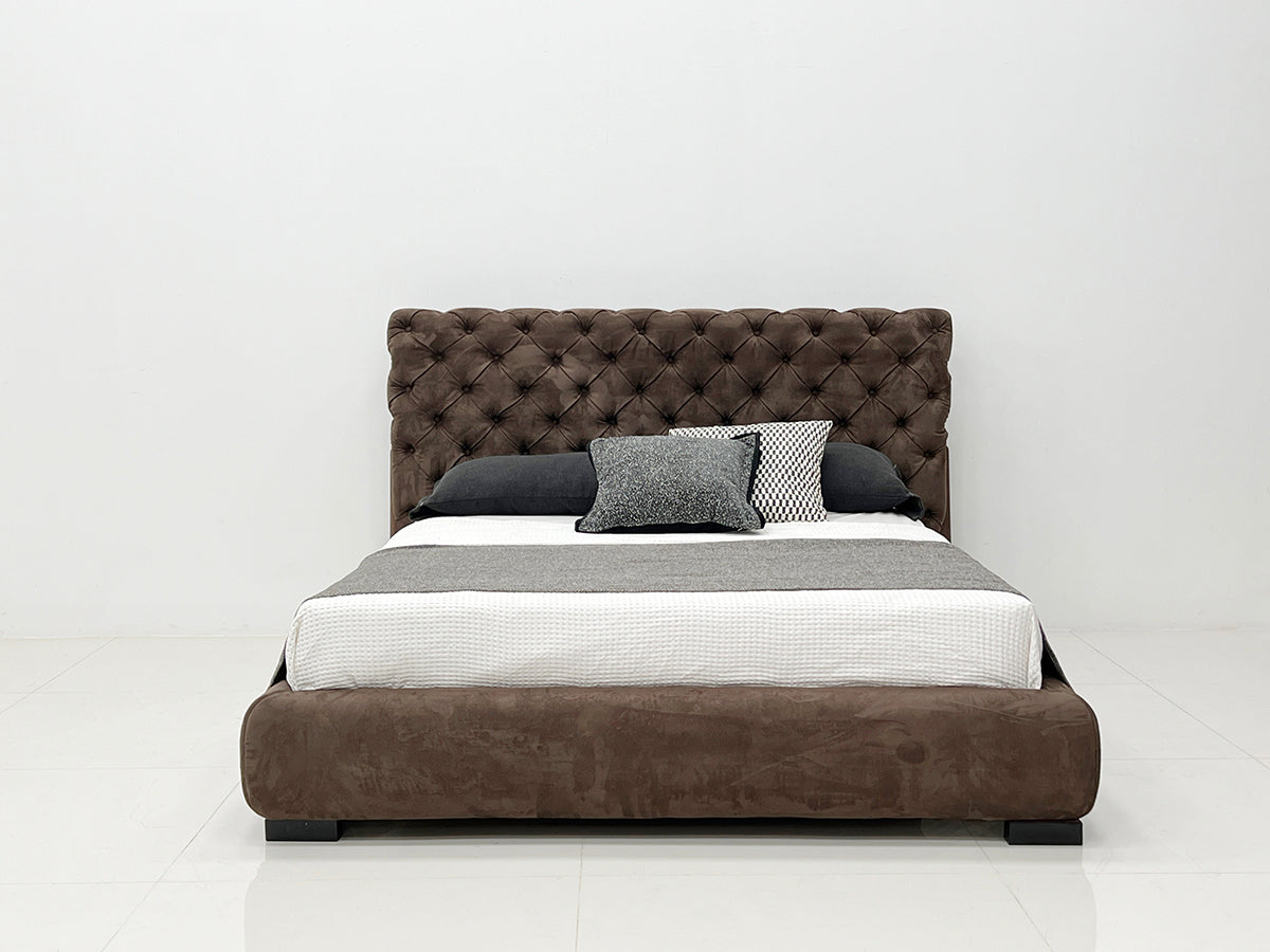 GC2127 Italian Luxury Leather Upholstered Bed