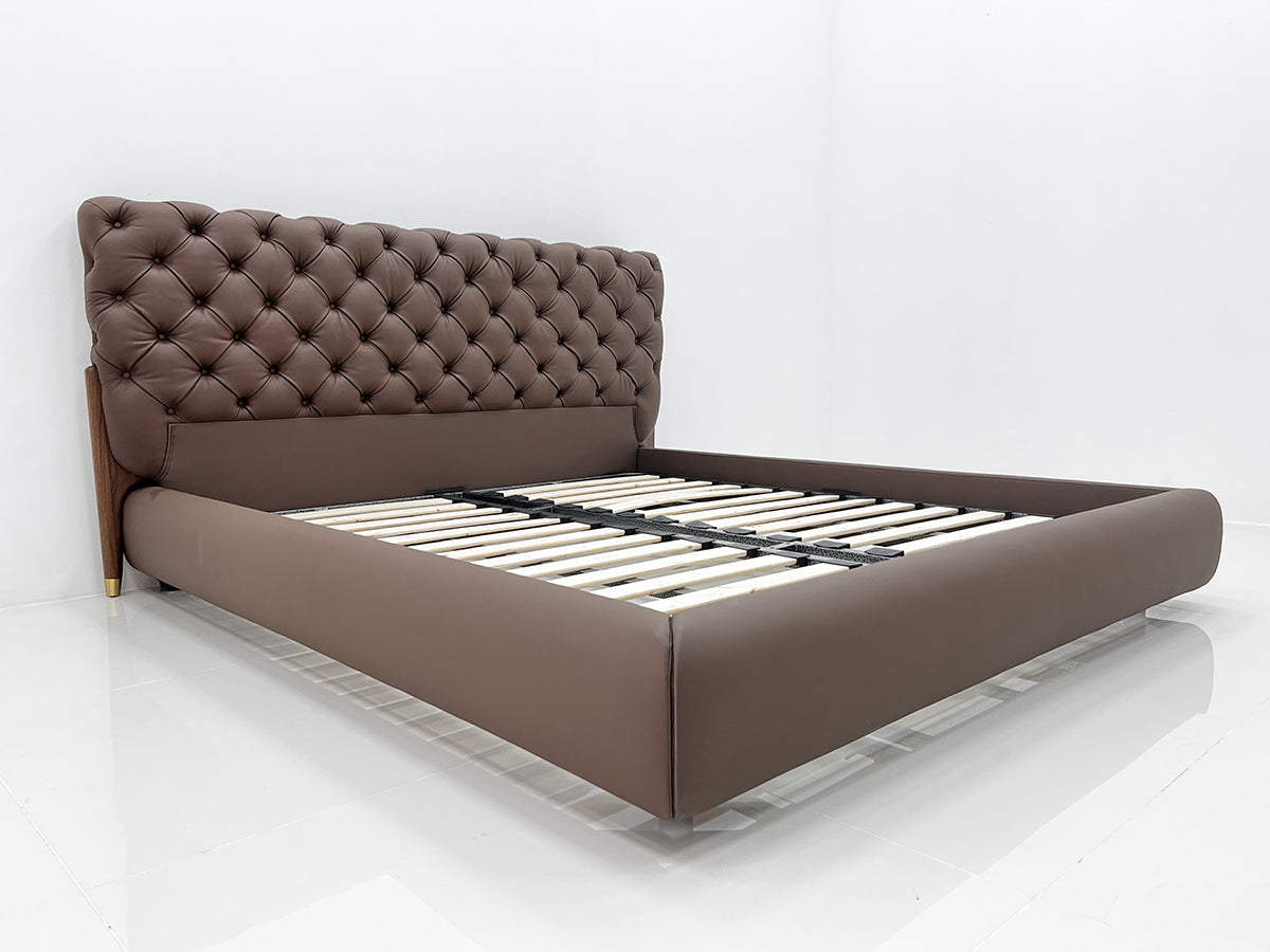 GC2127 Italian Luxury Leather Upholstered Bed
