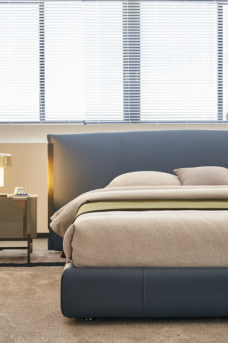 GC2201 Hot Sell Luxury Soft Upholstered Bed