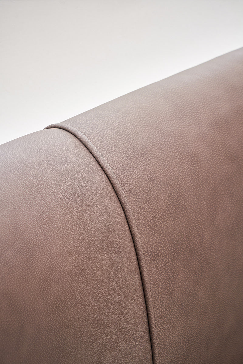 GC2201 Hot Sell Luxury Soft Upholstered Bed