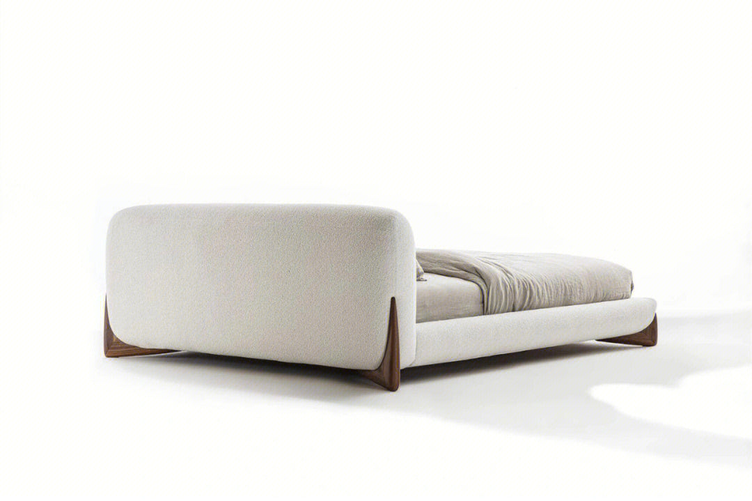 GC2233 New Hot Sell Lambswool Upholstered Bed With Wood Legs