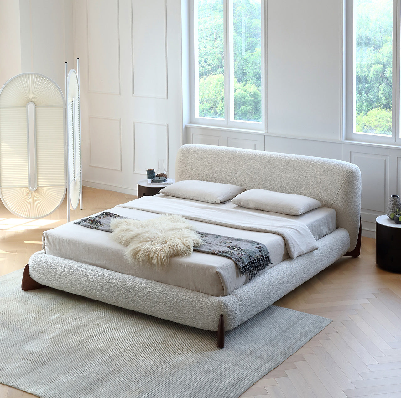 GC2233 New Hot Sell Lambswool Upholstered Bed With Wood Legs