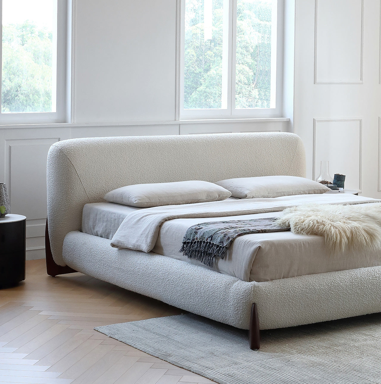 GC2233 New Hot Sell Lambswool Upholstered Bed With Wood Legs