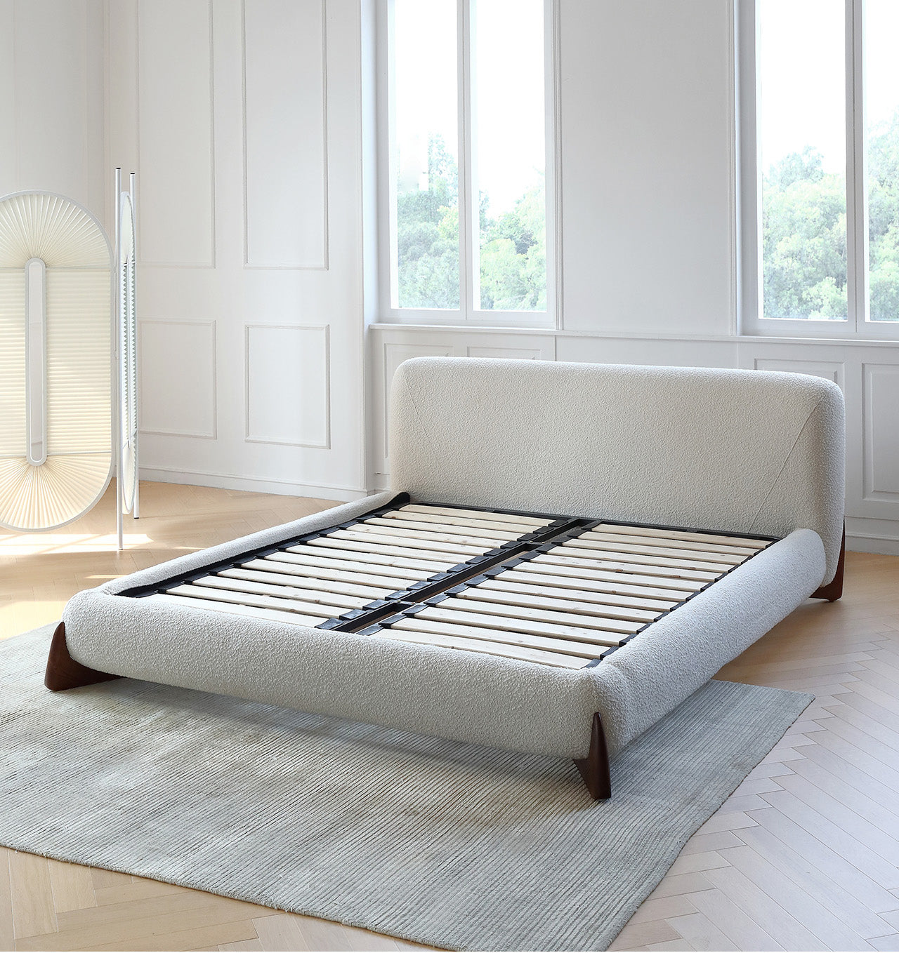 GC2233 New Hot Sell Lambswool Upholstered Bed With Wood Legs