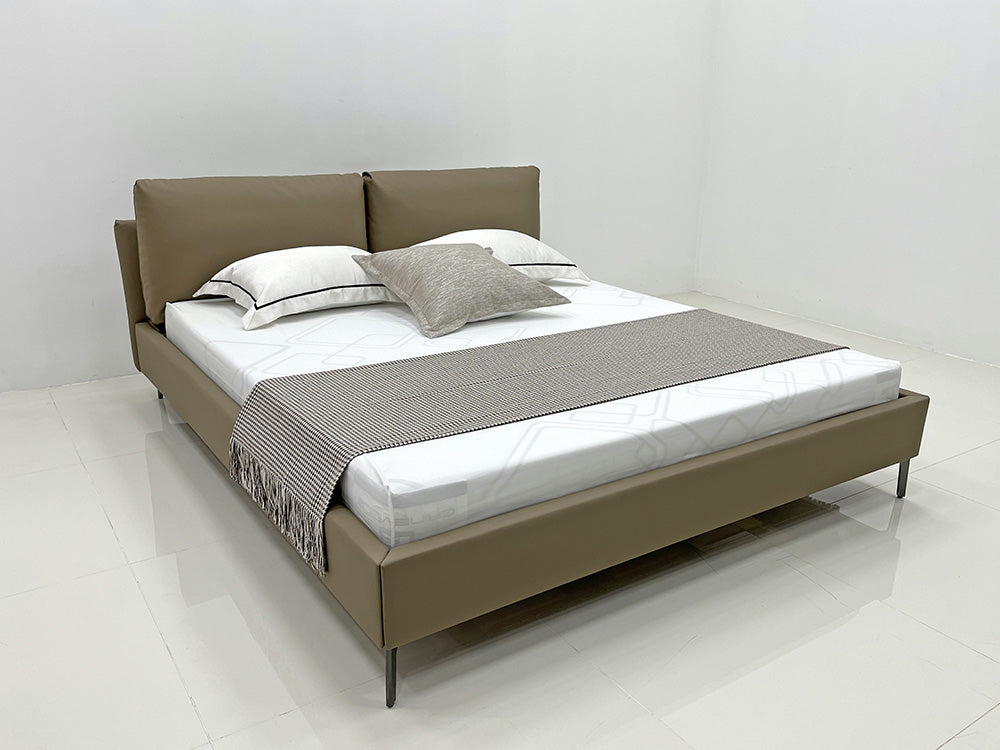 GC2241 Comfortable Villa Up-holstered Bed
