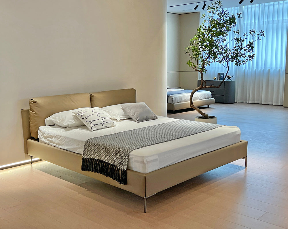 GC2241 Comfortable Villa Up-holstered Bed