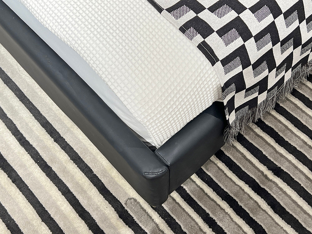 GC2245 Modern Leather&Fabric Upholstered Bed