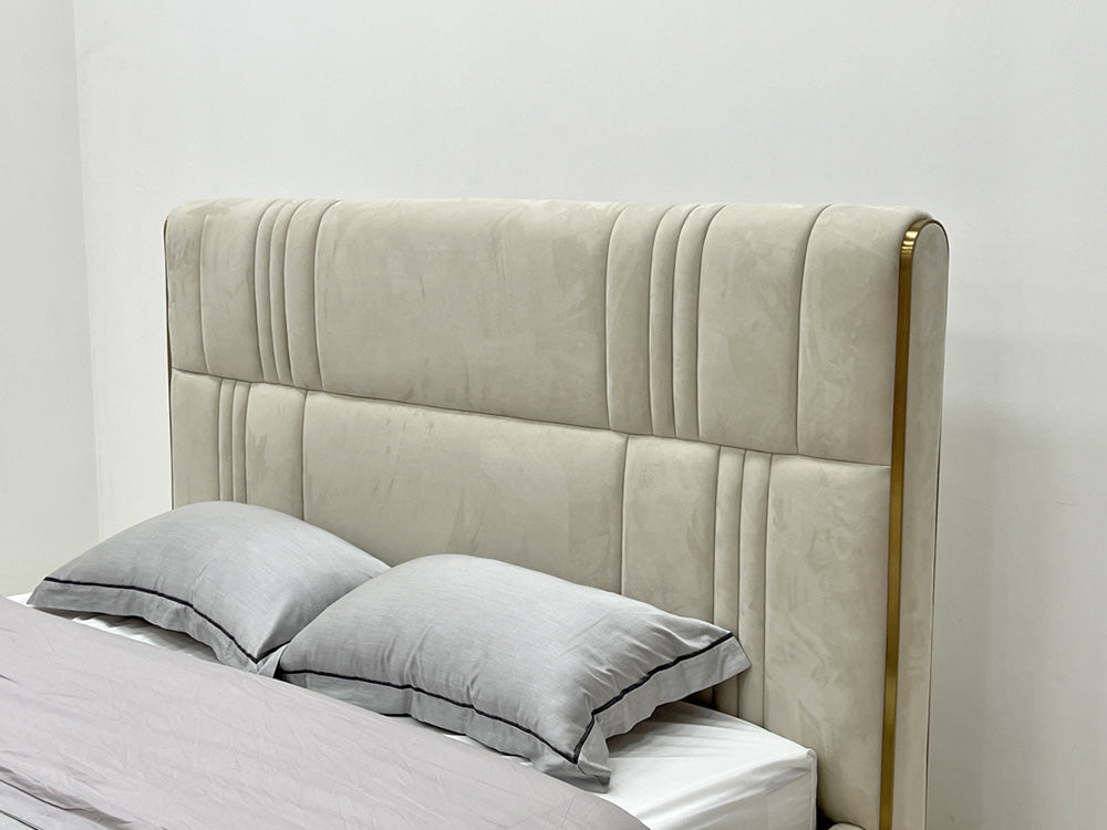 GC2255 Luxury Villa Up-holstered Bed