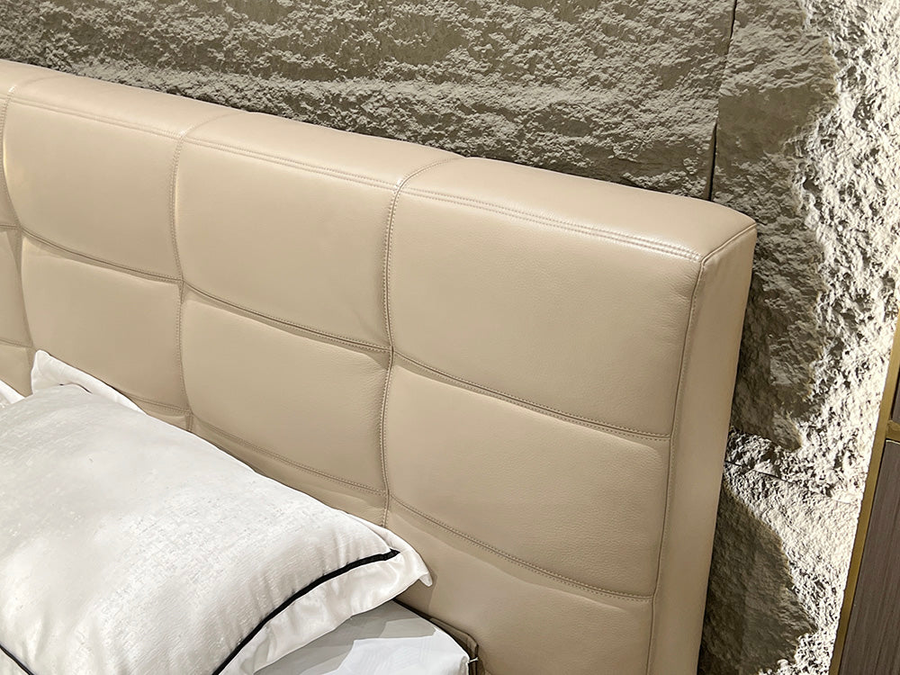 GC2307 Italian Tufted Up-holstered Bed