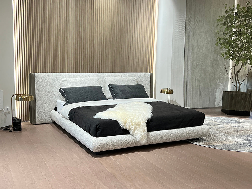 سرير GC2310 بتصميم إيطالي من الجلد والقماش