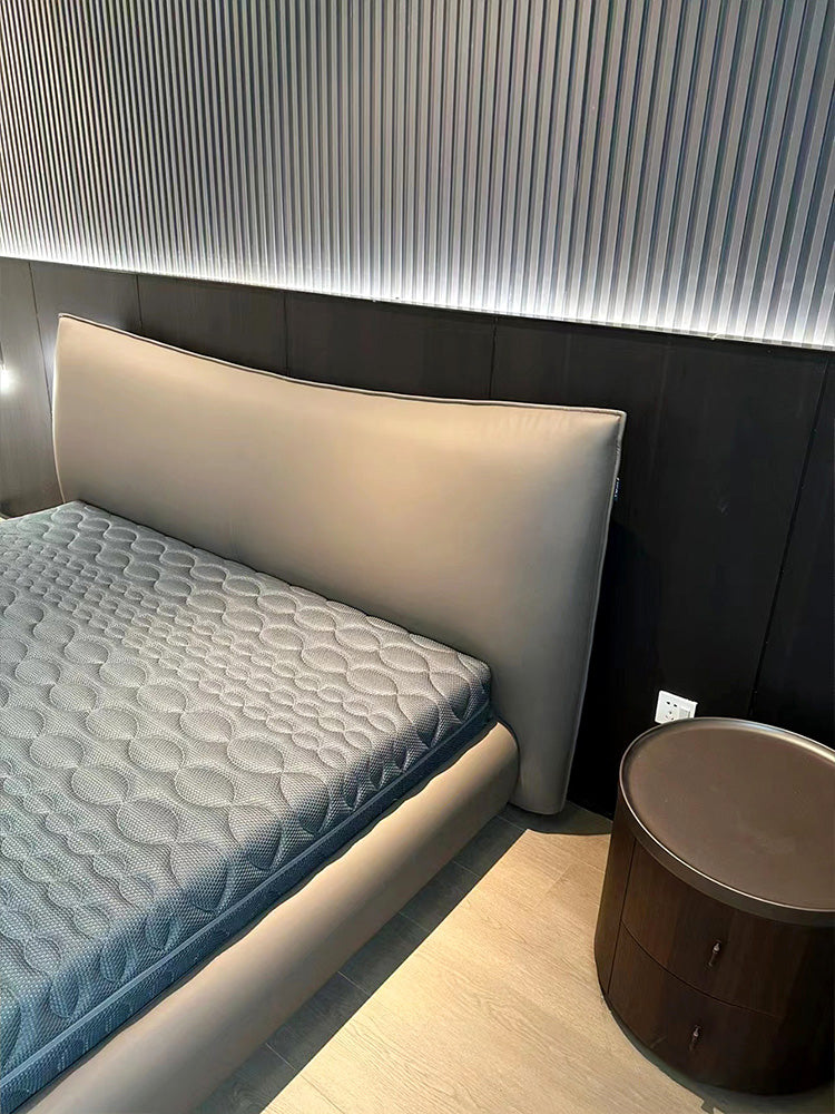 GC2311 Modern Leather Up-holstered Bed