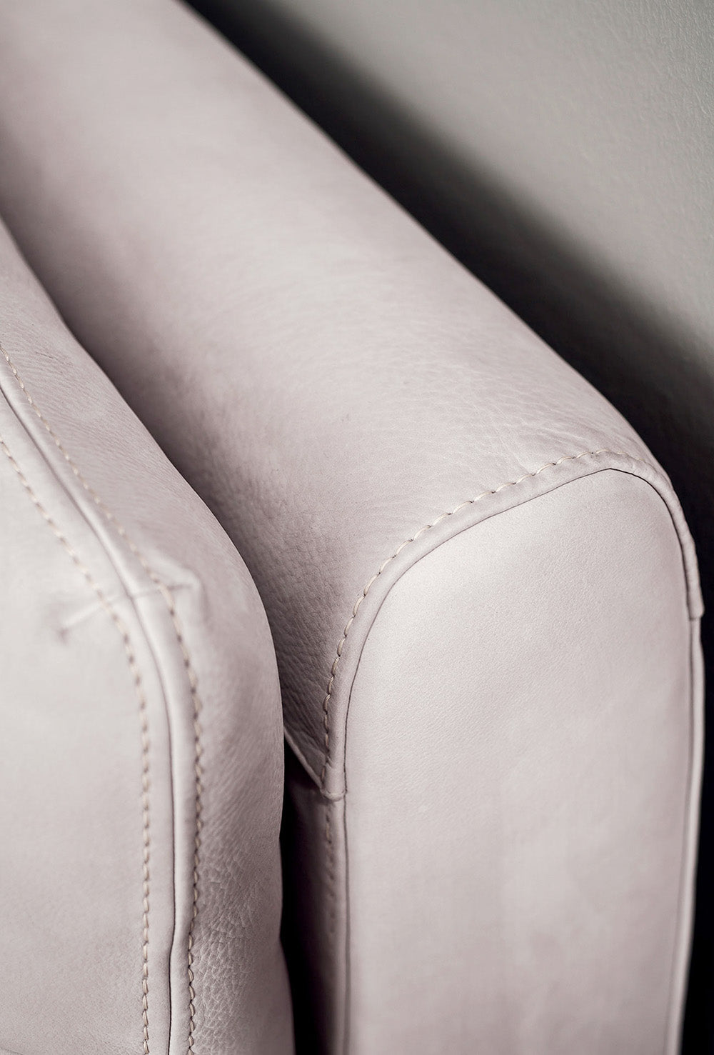 GC2316 Luxury Italian Upholstered Bed