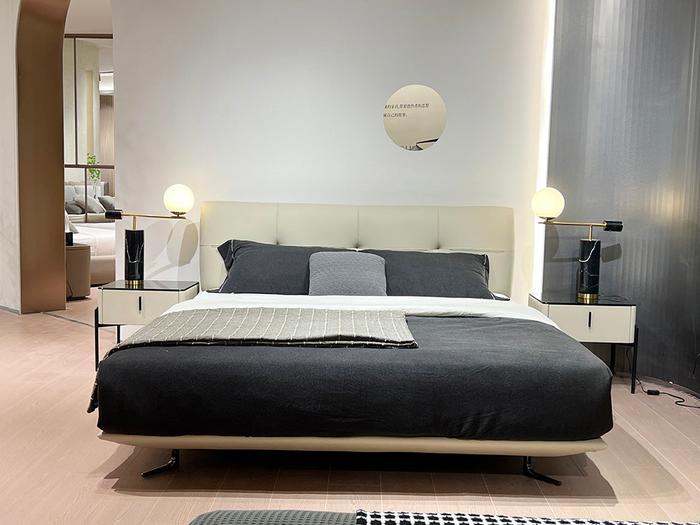 سرير إيطالي بسيط منجد GC2322