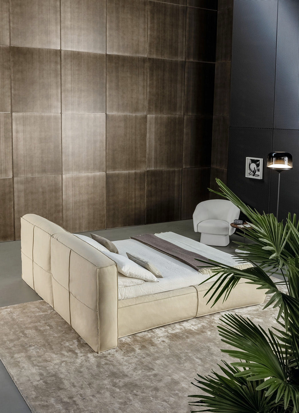 سرير إيطالي ناعم منجد GC2337