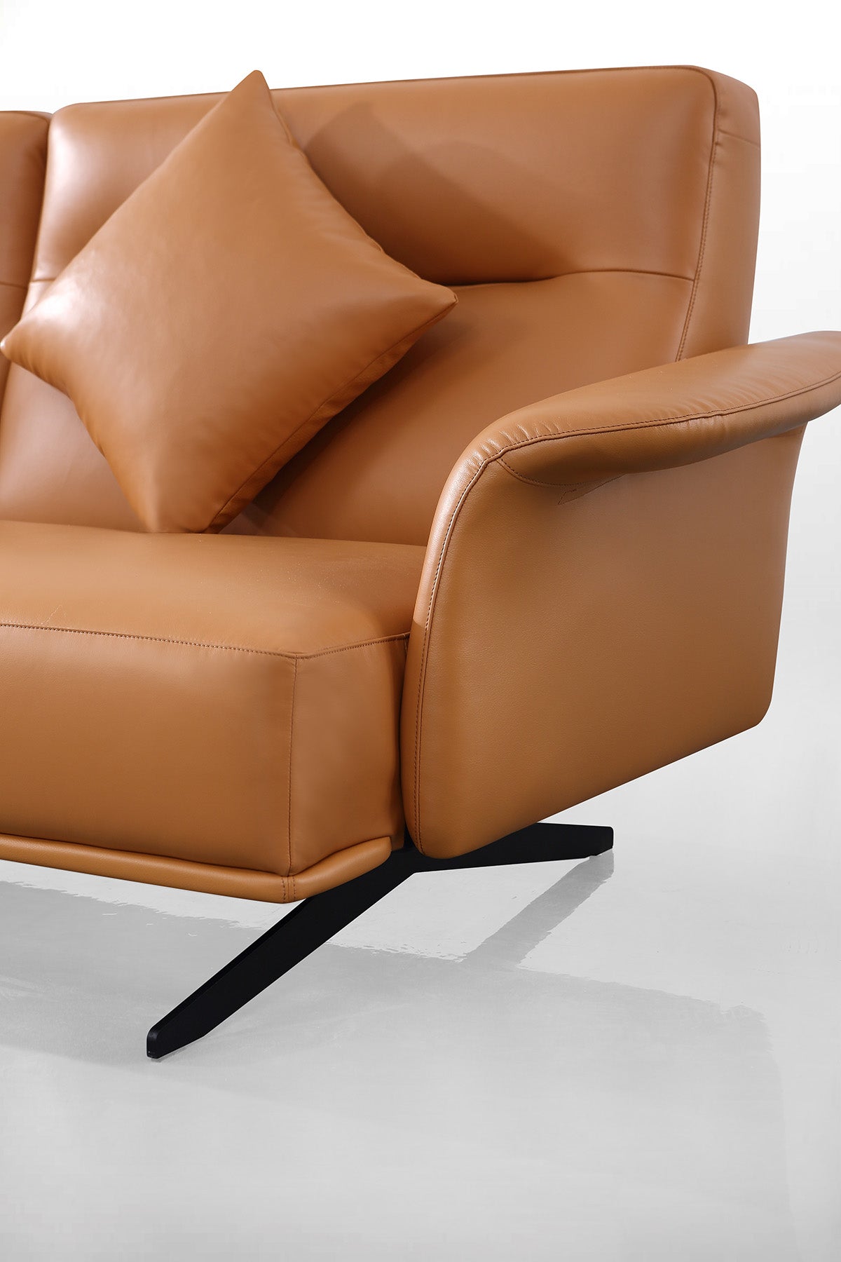 أريكة جلدية على شكل حرف L بتصميم عصري بسيط من GS9012