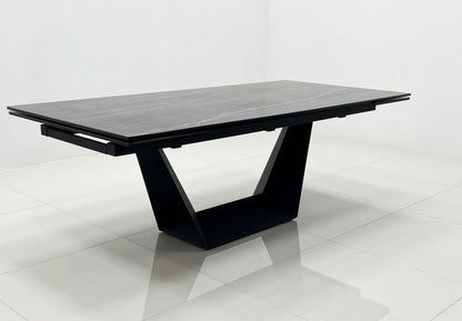 Gainsville DT713 Dining Table